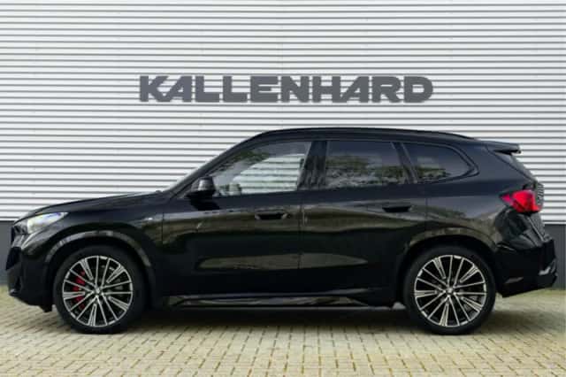 BMW X1 (2025) thumbnail 2