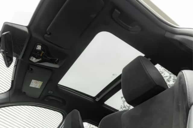 BMW X1 (2025) thumbnail 4