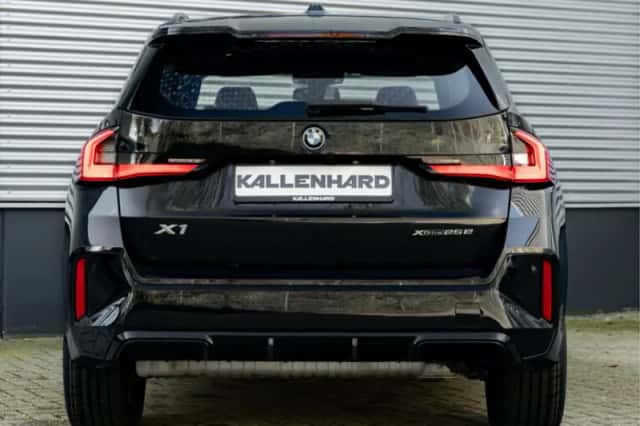 BMW X1 (2025) thumbnail 6
