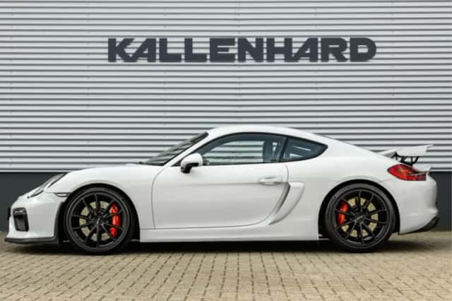 Porsche Cayman (2015) thumbnail 4
