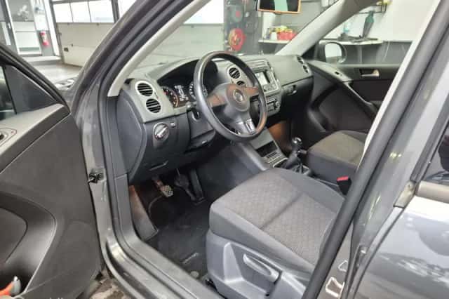 Volkswagen Tiguan (2014) thumbnail 5