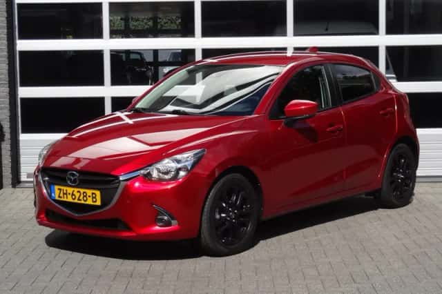 Mazda 2 (2019) thumbnail 1