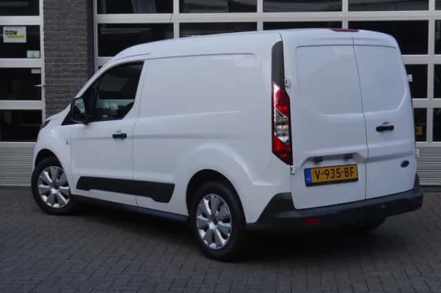 Ford Transit Connect (2016) thumbnail 3