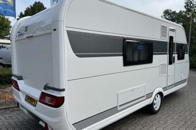 Hobby De Luxe (2023) thumbnail 2
