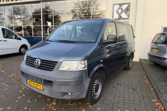 Volkswagen Transporter (2008) thumbnail 1