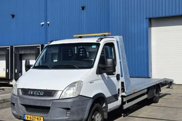 Iveco Daily (2010) thumbnail 1