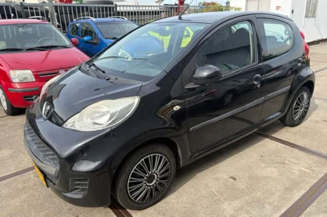 Peugeot 107 (2011) thumbnail 1