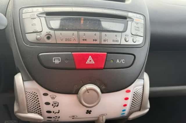 Peugeot 107 (2011) thumbnail 6