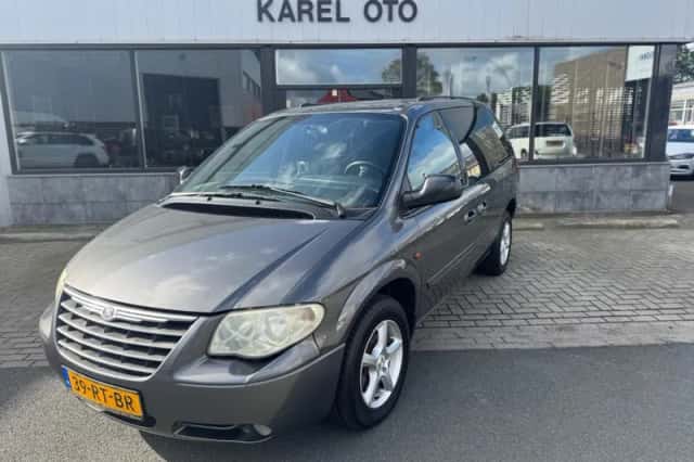 Chrysler VOYAGER (2005) thumbnail 1