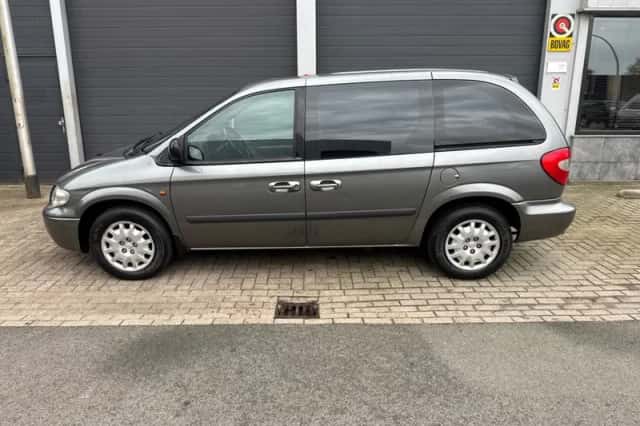Chrysler Voyager (2008) thumbnail 6