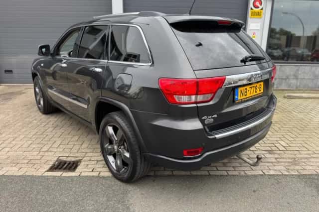 Jeep Grand Cherokee (2011) thumbnail 4