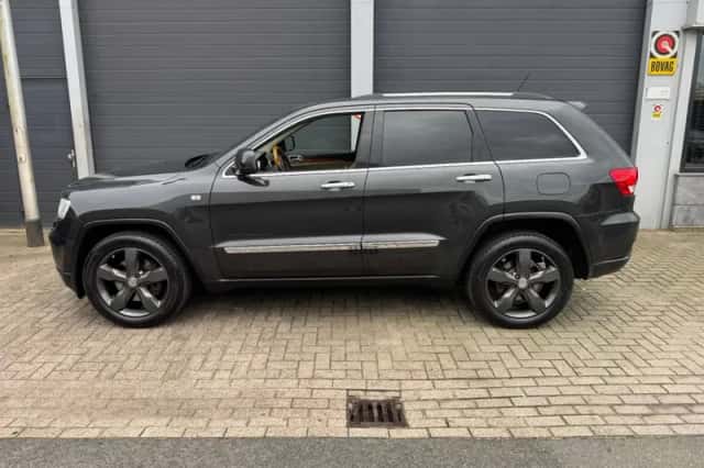Jeep Grand Cherokee (2011) thumbnail 6