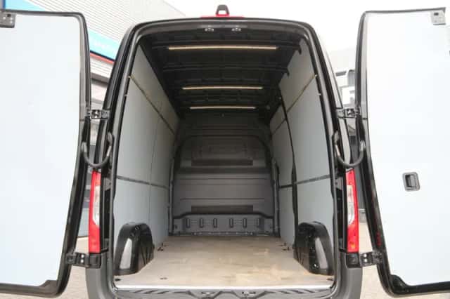 Mercedes-Benz Sprinter (2020) thumbnail 4