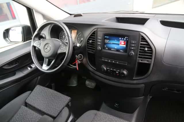 Mercedes-Benz Vito (2023) thumbnail 5