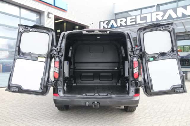 Ford Transit Custom (2024) thumbnail 3