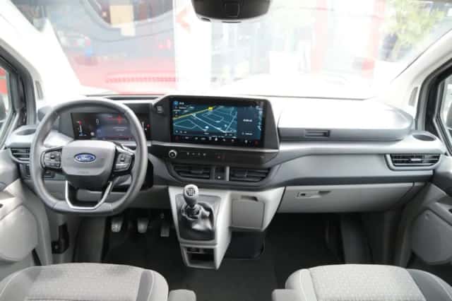 Ford Transit Custom (2024) thumbnail 5