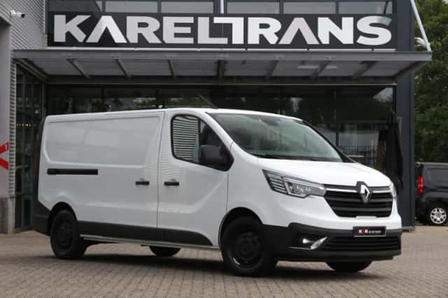 Renault Trafic (2023) thumbnail 1