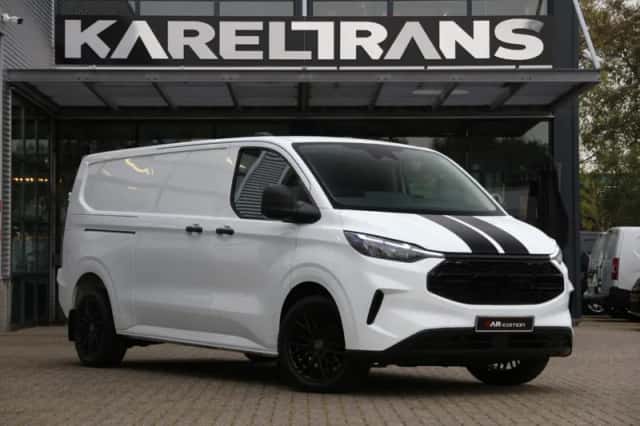 Ford Transit Custom (2024) thumbnail 1