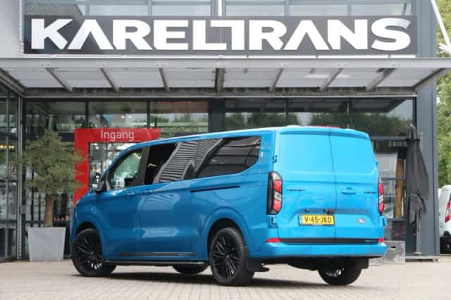 Ford Transit Custom (2024) thumbnail 2