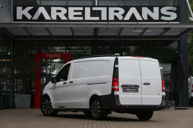 Mercedes-Benz Vito (2020) thumbnail 2