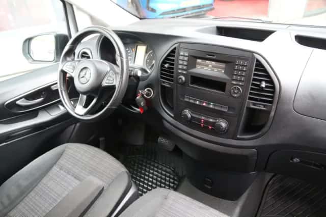 Mercedes-Benz Vito (2020) thumbnail 6