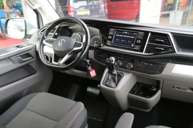 Volkswagen Transporter (2021) thumbnail 5