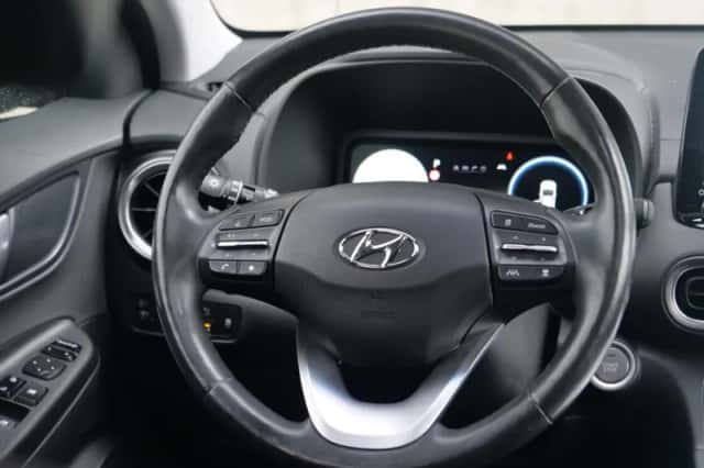 Hyundai Kona (2021) thumbnail 5
