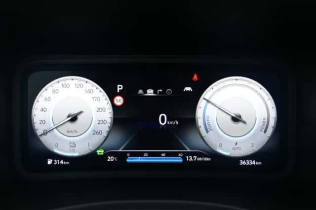 Hyundai Kona (2021) thumbnail 6