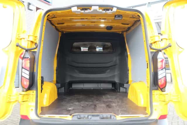Ford Transit Custom (2024) thumbnail 4