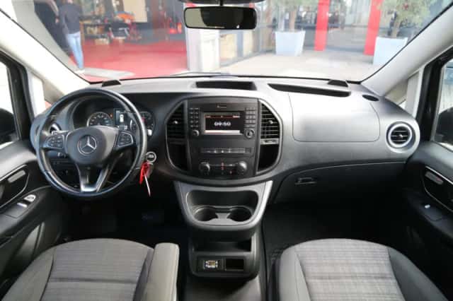 Mercedes-Benz Vito (2020) thumbnail 5