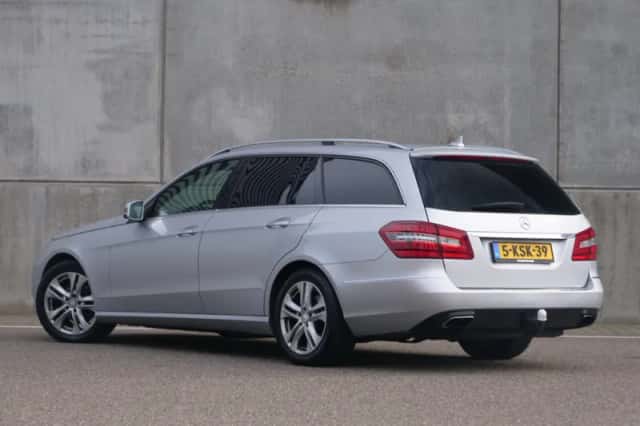 Mercedes-Benz E-Klasse (2012) thumbnail 2