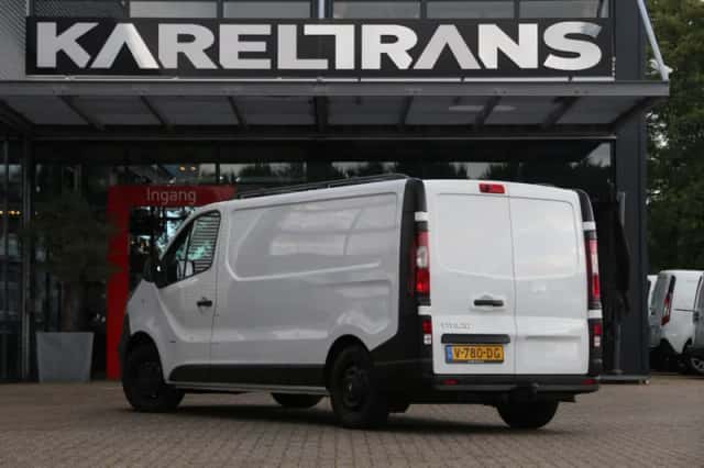 Opel Vivaro (2017) thumbnail 2