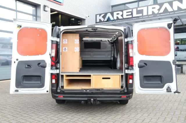 Opel Vivaro (2017) thumbnail 3