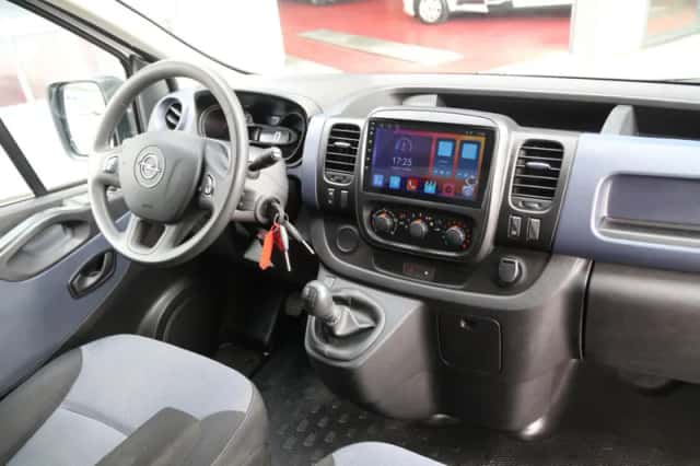 Opel Vivaro (2017) thumbnail 5