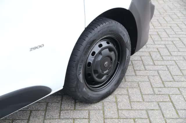 Opel Vivaro (2017) thumbnail 6