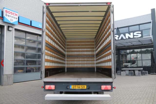 Iveco Daily (2023) thumbnail 3