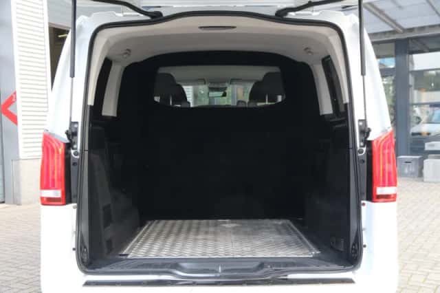 Mercedes-Benz Vito (2020) thumbnail 4