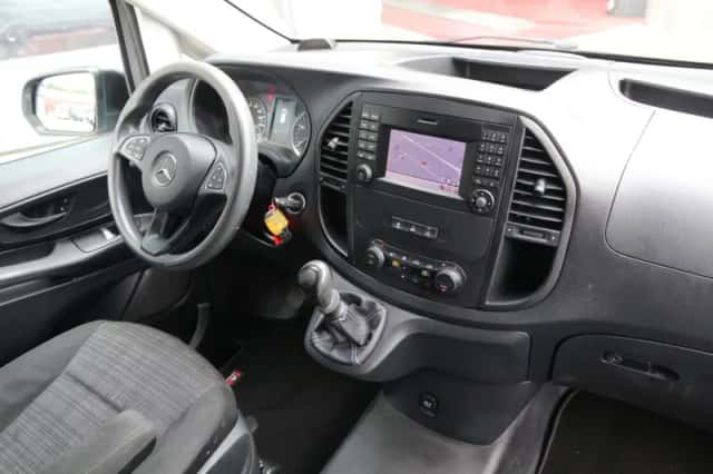 Mercedes-Benz Vito (2018) thumbnail 5