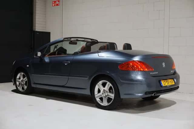 Peugeot 307 CC (2006) thumbnail 4