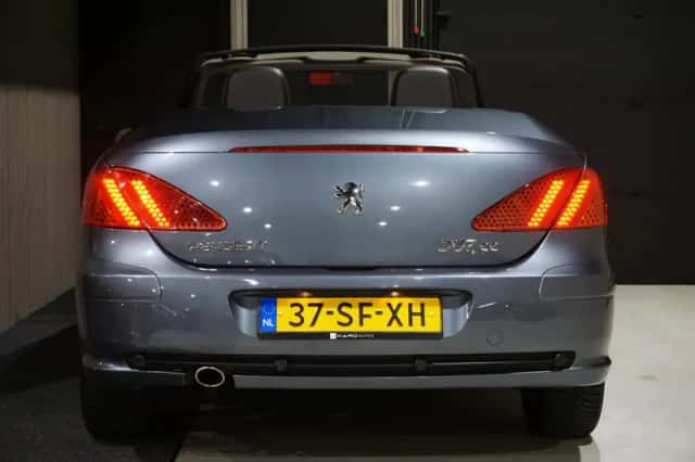 Peugeot 307 CC (2006) thumbnail 5