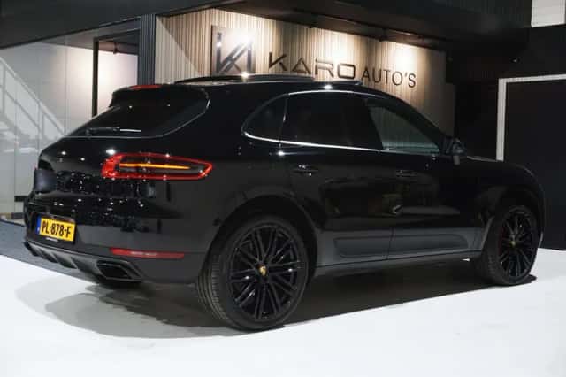 Porsche Macan (2017) thumbnail 6