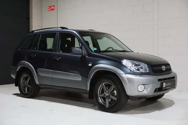 Toyota RAV4 (2005) thumbnail 3