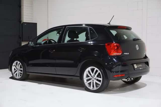 Volkswagen Polo (2015) thumbnail 4