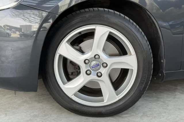 Volvo S60 (2012) thumbnail 3