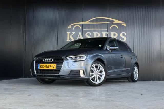 Audi A3 (2016) thumbnail 2