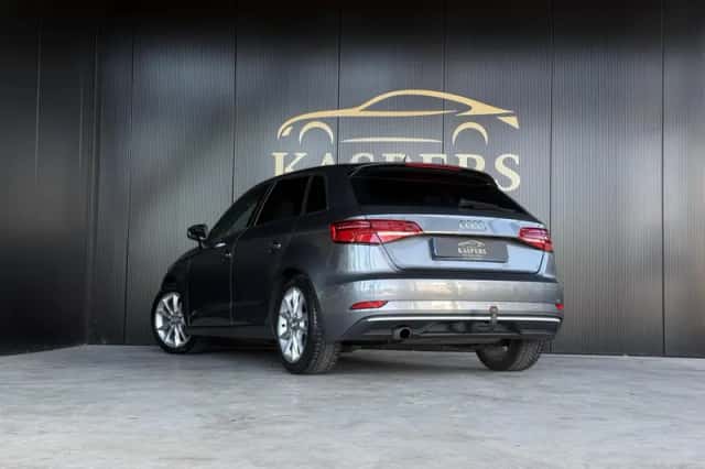 Audi A3 (2016) thumbnail 6