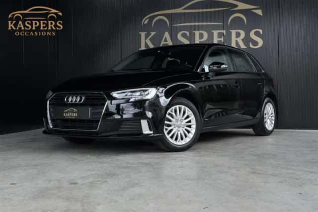 Audi A3 (2016) thumbnail 1