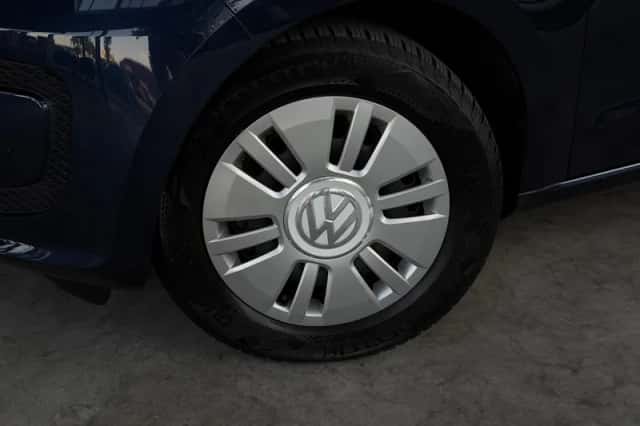 Volkswagen Up! (2014) thumbnail 3