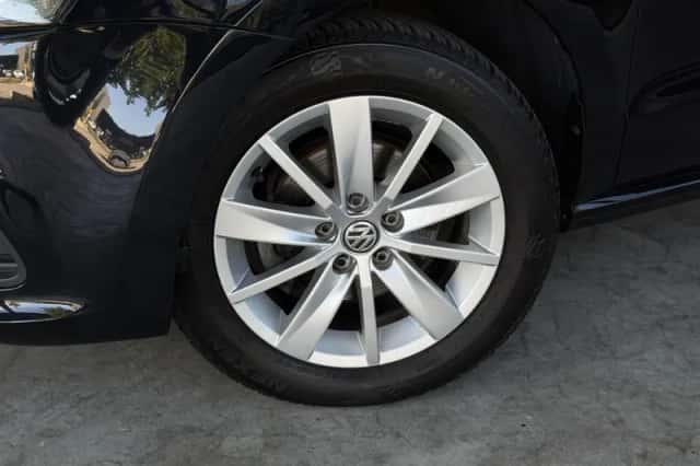 Volkswagen Polo (2014) thumbnail 3