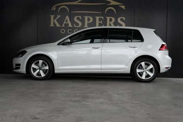 Volkswagen Golf (2013) thumbnail 5